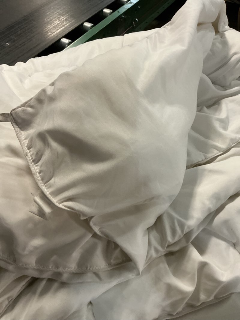 Condition photo showing As Is for Homelike Moment Queen Comforter Set with Sheets, 7 Piece Beige Comforter Set Queen Size, Full Size Bed in a Bag Lightweight and Machine Washable Beige Queen/Full