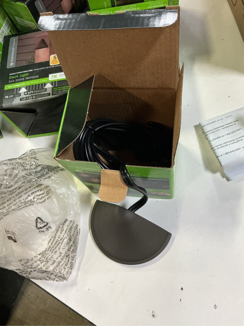 Condition photo showing Good Condition for harbor breeze 70-lumen 2-watt bronze low voltage hardwired led outdoor deck light (3000 k)