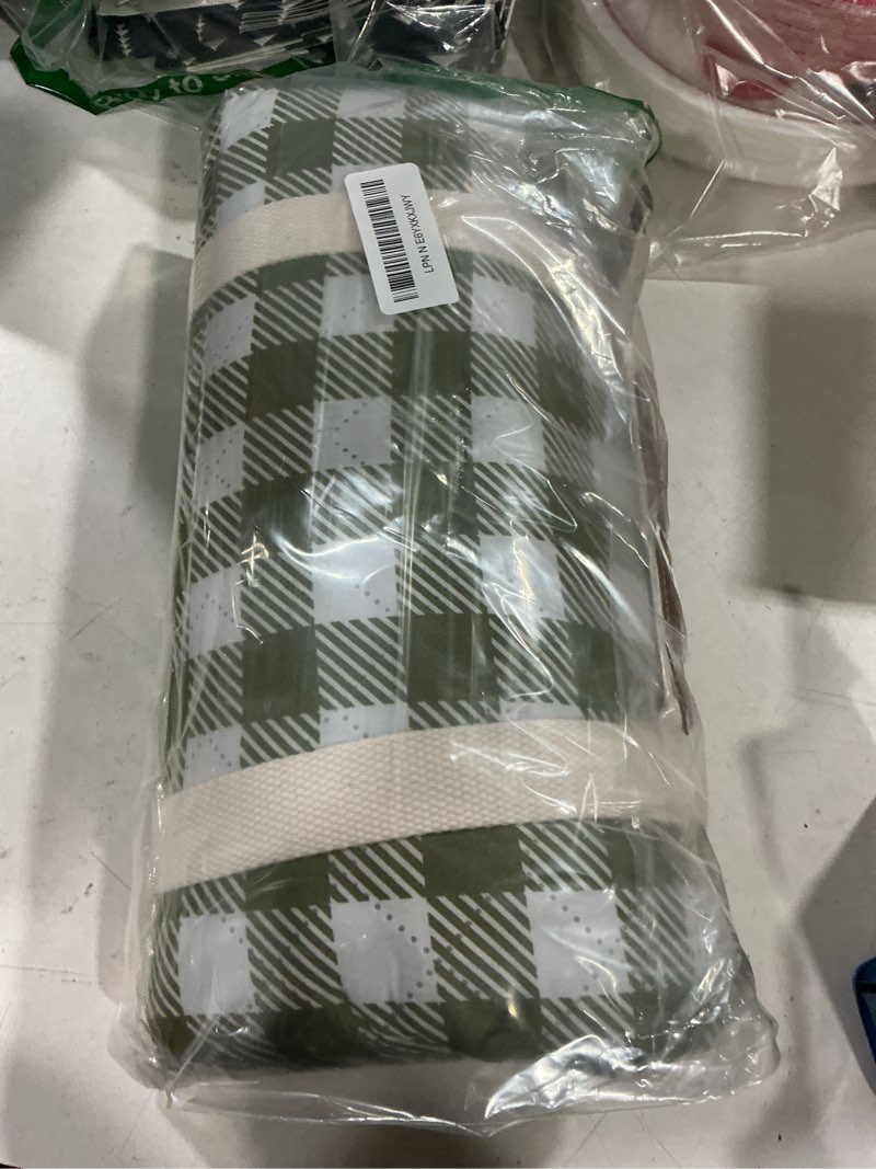 Condition photo showing Good Condition for picnic blankets outdoor extra large - 80"x80" portable waterproof picnic blanket, machine washable 3-layer foldable park mat with sandproof backing for grass, hiking, travel, concerts, indoor (green)