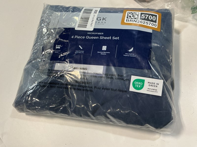 Condition photo showing New/Like New for Queen Size 4 Piece Sheet Set - Comfy Breathable & Cooling Bed Sheets Set - Hotel Luxury Bedding for Women, Men, Kids, Teens, Boys & Girls - Deep Pockets, Soft and Wrinkle Free - Oeko-Tex - Navy Blue Queen 24 - Navy Blue