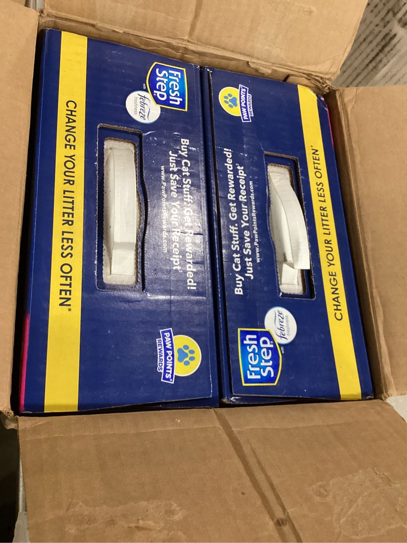 Condition photo showing New/Like New for fresh step advanced ever fresh multi cat clumping cat litter with febreze freshness, low dust, odor control with ammonia block tech, compatible in automatic litter boxes, 32 lb. (2 x 16 lb.) febreze clean scent (pack of 2 )