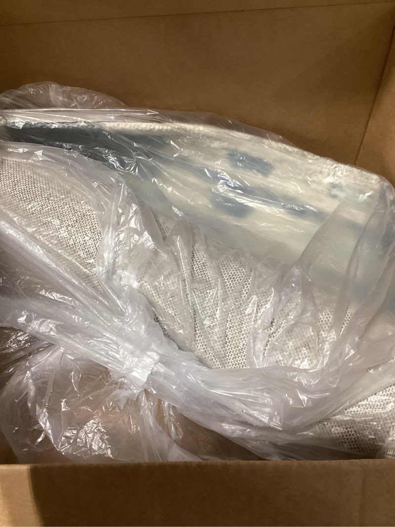 Condition photo showing Good Condition for Loloi Chris Loves Julia x Loloi Chris Collection CHR-01 Ivory/Denim 2'-0" x 5'-0" Accent Rug Ivory / Denim 2'-0" x 5'-0"