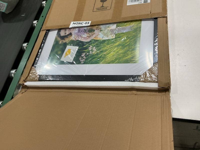 Condition photo showing Good Condition for 20x20 Black Picture Frame Mat for 16x16 Photo Wall Mounting Poster Frame-1pcs Black 20x20