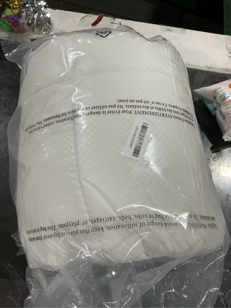 Condition photo showing Good Condition for matbeby full size mattress pad - cooling breathable mattress topper, quilted fitted mattress protector, pillow top mattress cover with 8-21" deep pocket, soft, machine washable, white, 54x75 inches white - checkered full