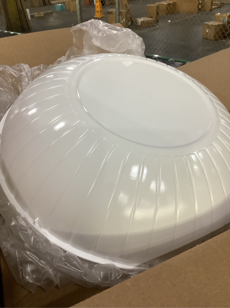 Condition photo showing Good Condition for white caterline heavyweight plastic serving bowl, 12-inch, white (24-count)