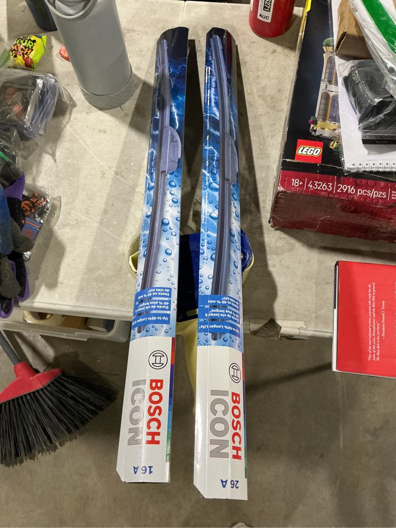 Condition photo showing Good Condition for BOSCH 26A16A ICON Beam Wiper Blades - Driver and Passenger Side - Set of 2 Blades (26A & 16A) Front (26A & 16A) ICON Combo Pack (Front)