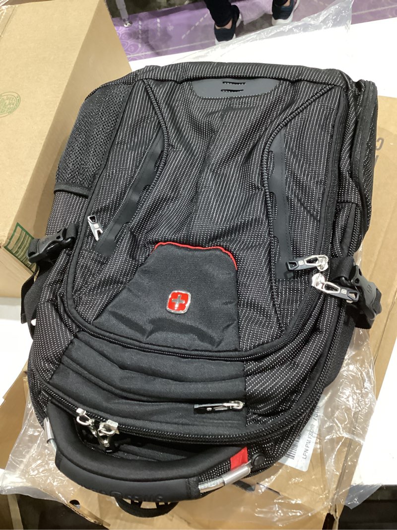 Condition photo showing New/Like New for swissgear wired pro laptop backpack