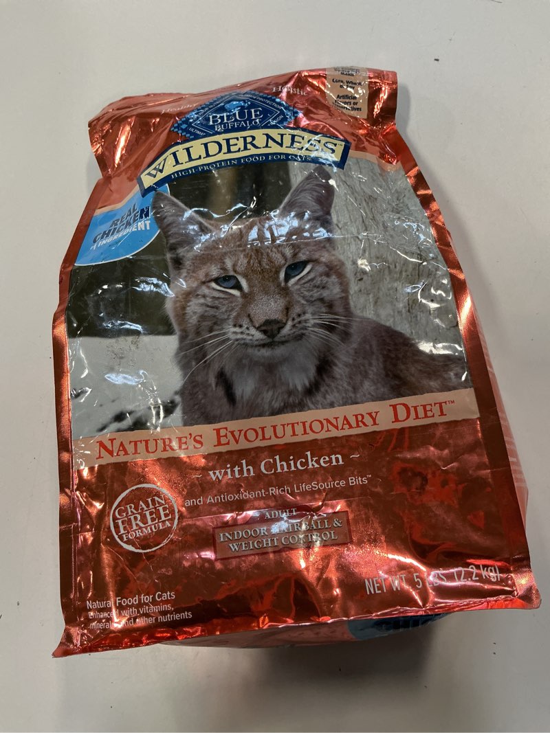 Condition photo showing New/Like New for (Best by 15/FEB/2027) Blue Buffalo Wilderness High-Protein, Grain-Free Natural Dry Food for Adult Cats, Weight and Hairball Control, Chicken, 5-lb Bag 5 Pound (Pack of 1)