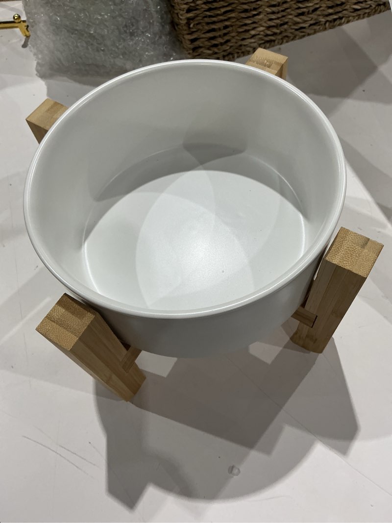 Condition photo showing Good Condition for ceramic elevated raised cat bowl with wood stand no spill pet food water feeder cats small dogs medium white