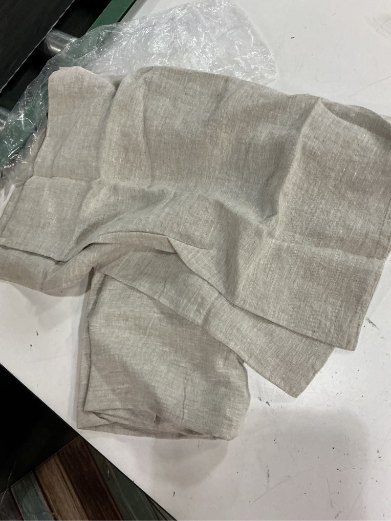Condition photo showing New/Like New for quince european linen chambray sham cover king