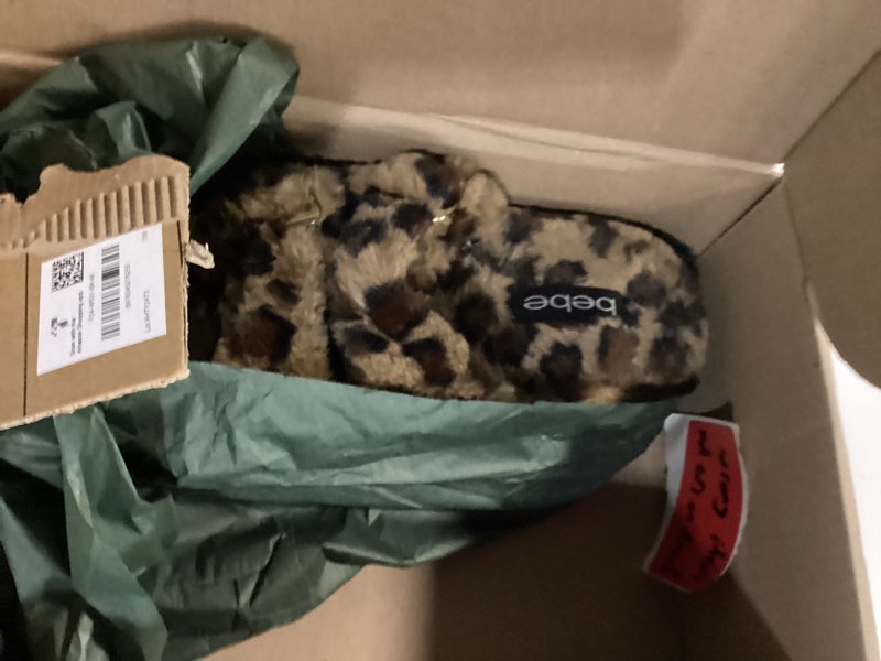Condition photo showing Good Condition for hometop women's cute fuzzy memory foam scuff slippers comfy bedroom lightweight indoor house shoes with luxury fluffy collar