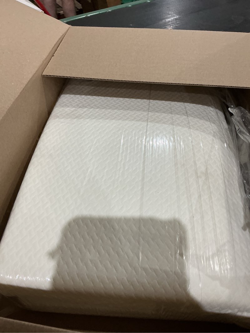 Condition photo showing Good Condition for 3 inch 38" lx26 w mini mattresses, waterproof and removable cover, machine washable, high density firm support foam pure white-38x26