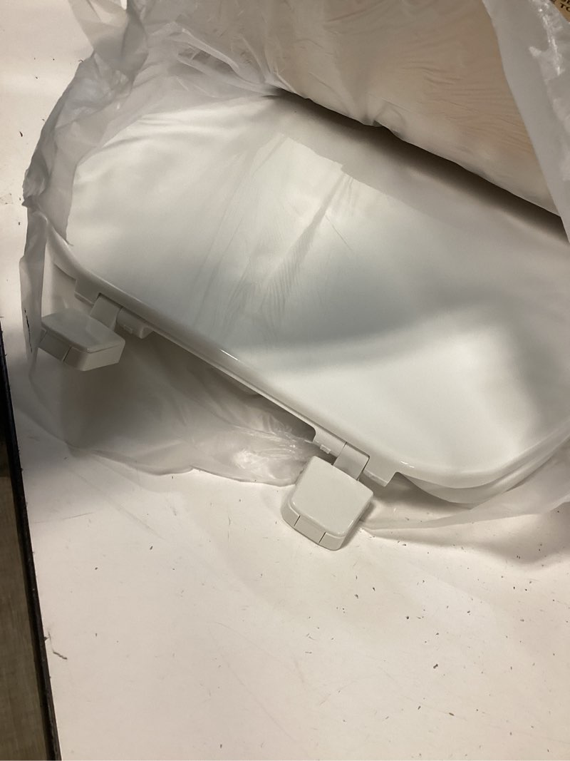 Condition photo showing Good Condition for Bemis 170 Durable Plastic Toilet Seat, Elongated, White
