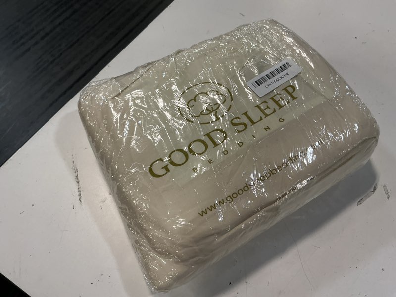 Condition photo showing Good Condition for good sleep bedding full size sheet sets, 4 piece, 100% egyptian cotton full sheets, silky sateen wea