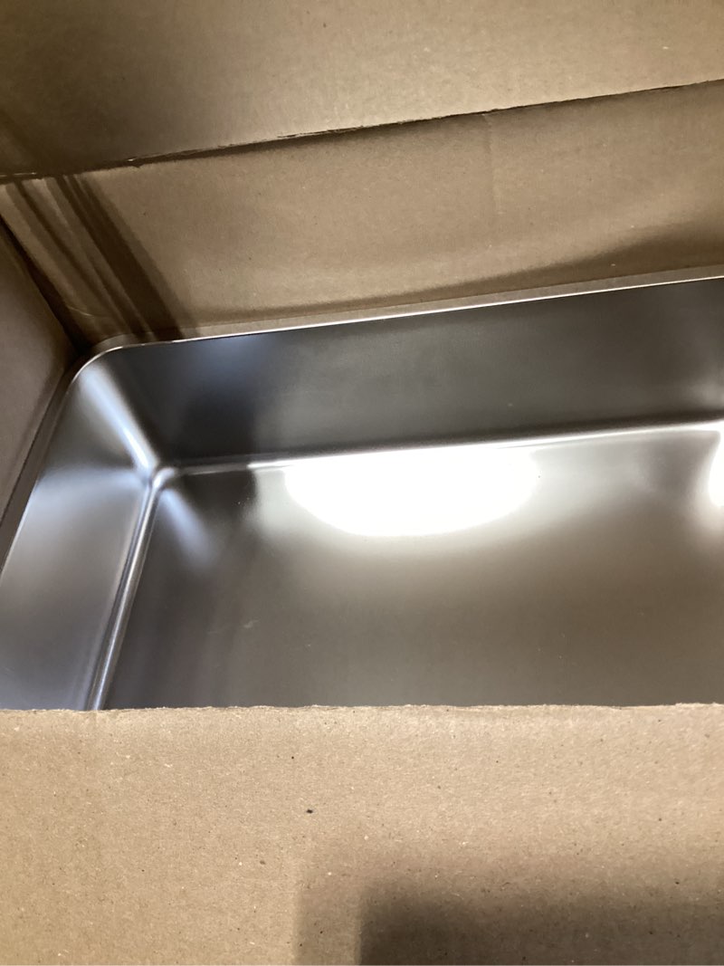 Condition photo showing Good Condition for Idymere X-Large Stainless Steel Litter Box with High Sided, Metal Cat Litter Box, Odor-Free Non-Stic
