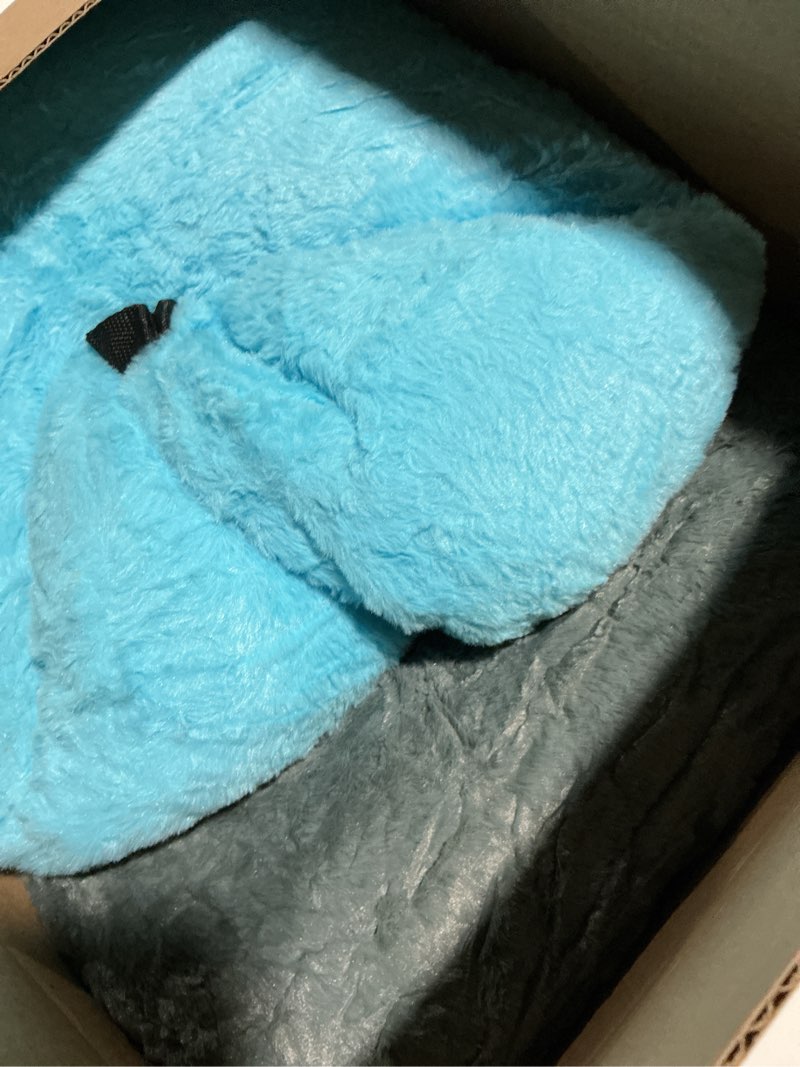 Condition photo showing As Is for Barydat 2 Pcs Car Travel Pillow for The Back Seat 28 x 18 in Sleeping Reading Pillows for Long Distance Travel Car Cushion for Kids Adults Head and Body Support U Shaped Pad for Travel(Gray, Blue)