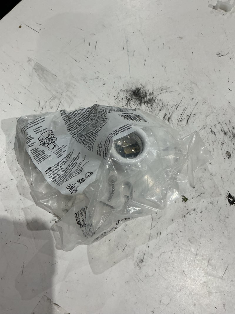Condition photo showing As Is for eaton 3-way 660-watt plastic pull chain ceiling socket, white