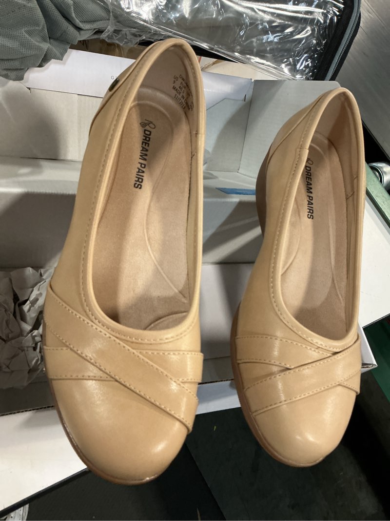 Condition photo showing Good Condition for 9 women ballet flats business office work comfortable slip on flat shoes