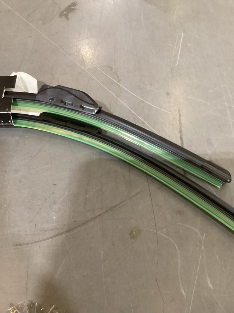 Condition photo showing Good Condition for windshield wiper blades (pack of 2) | premium oem quality all-season blades | quiet, stable armor frame design | universal fit for front & rear us (26'' + 16'' (pair for front windshield))
