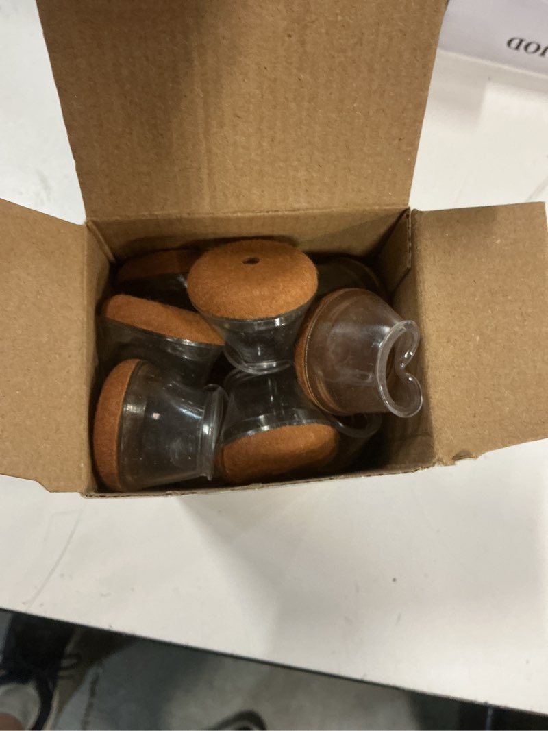 Condition photo showing New/Like New for yozon chair leg floor protectors for hardwood floors felt furniture pads silicone caps 32 pack anti-scratch reduce noise clear round medium fit 3/4" to 1-3/16" (19-30mm) round medium clear-32pcs