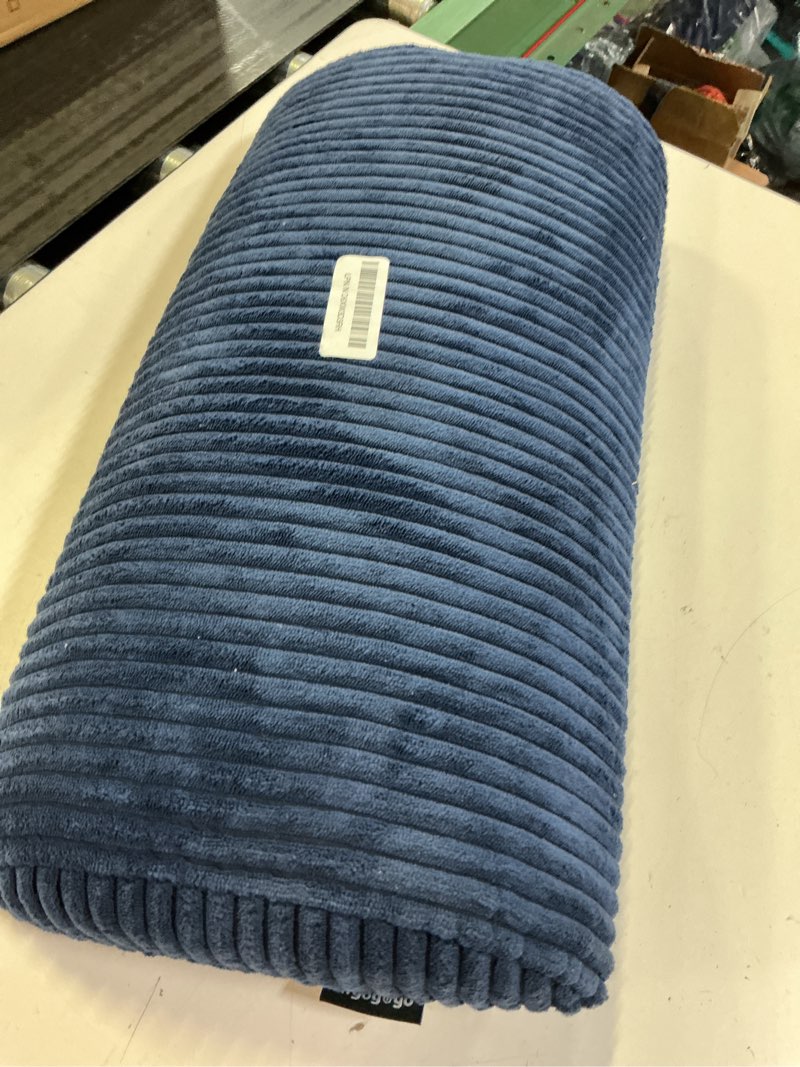 Condition photo showing Good Condition for higogogo lumbar support pillow for recliner chair/accent chair/couch, memory foam back support cushion for elderly, recliner cushions for back rest, pain relief, reading, washable cover, navy navy 20"x10"x4"