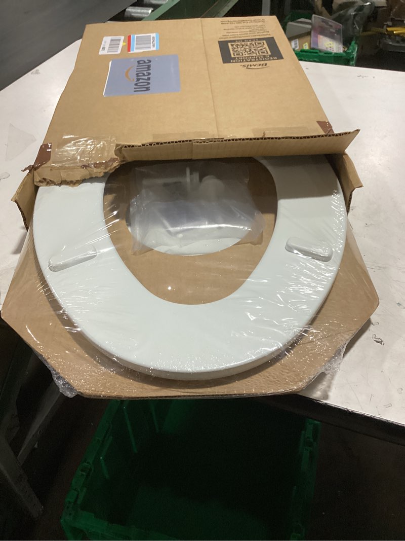 Condition photo showing Good Condition for bemis 1500ec durable wooden toilet seat, easy clean hinges, made in usa, elongated, white elongated 1