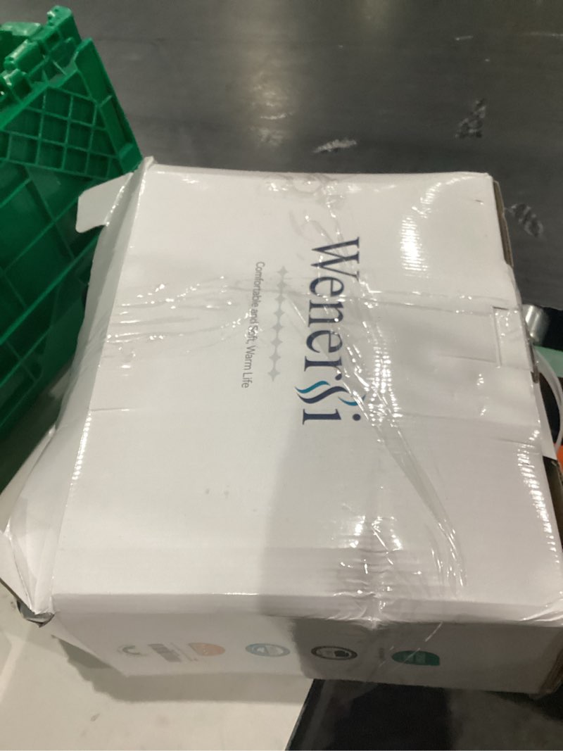 Condition photo showing New/Like New for Goose Feather Down Comforter Queen Size,100% Organic Cotton Duvet Insert,All-Season Luxury Duvet Insert with Baffle Box Design, 750+Fill Power Hotel Collection Bedding Comforter Queen(90x90inches) Grey