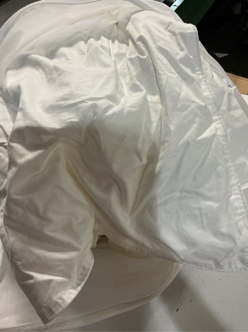 Condition photo showing Good Condition for premium down alternative comforter color: white size: king/cal king