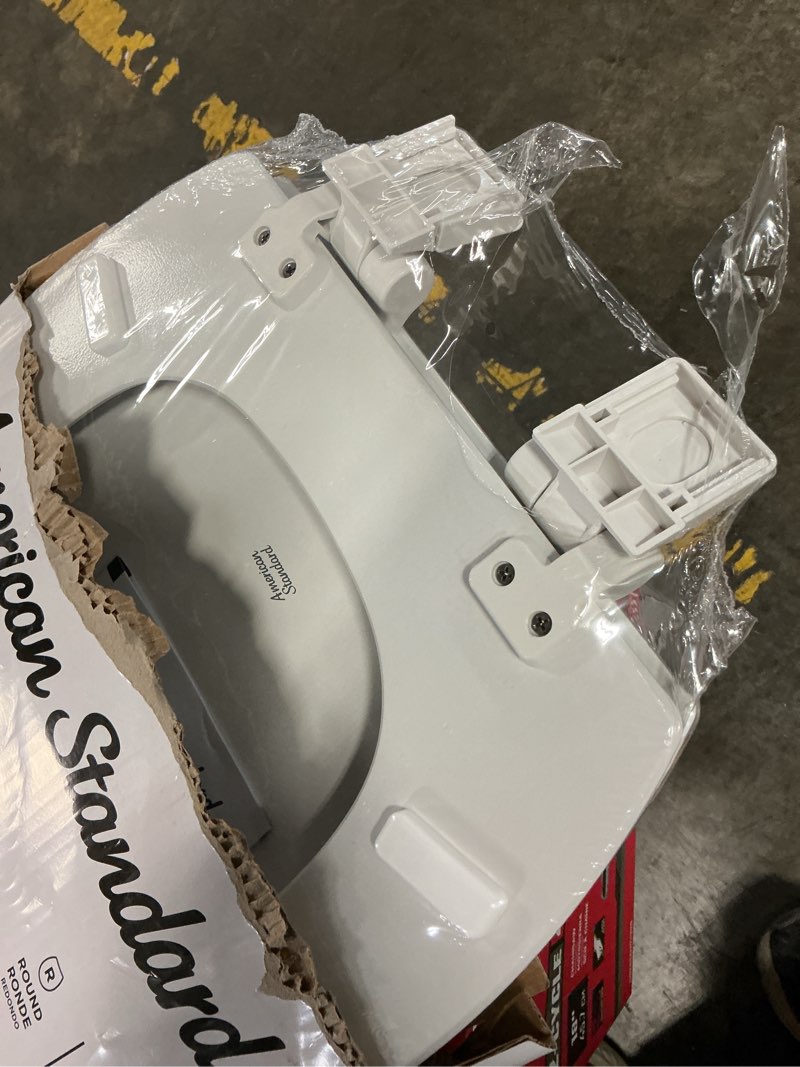 Condition photo showing Good Condition for american standard seat toilet