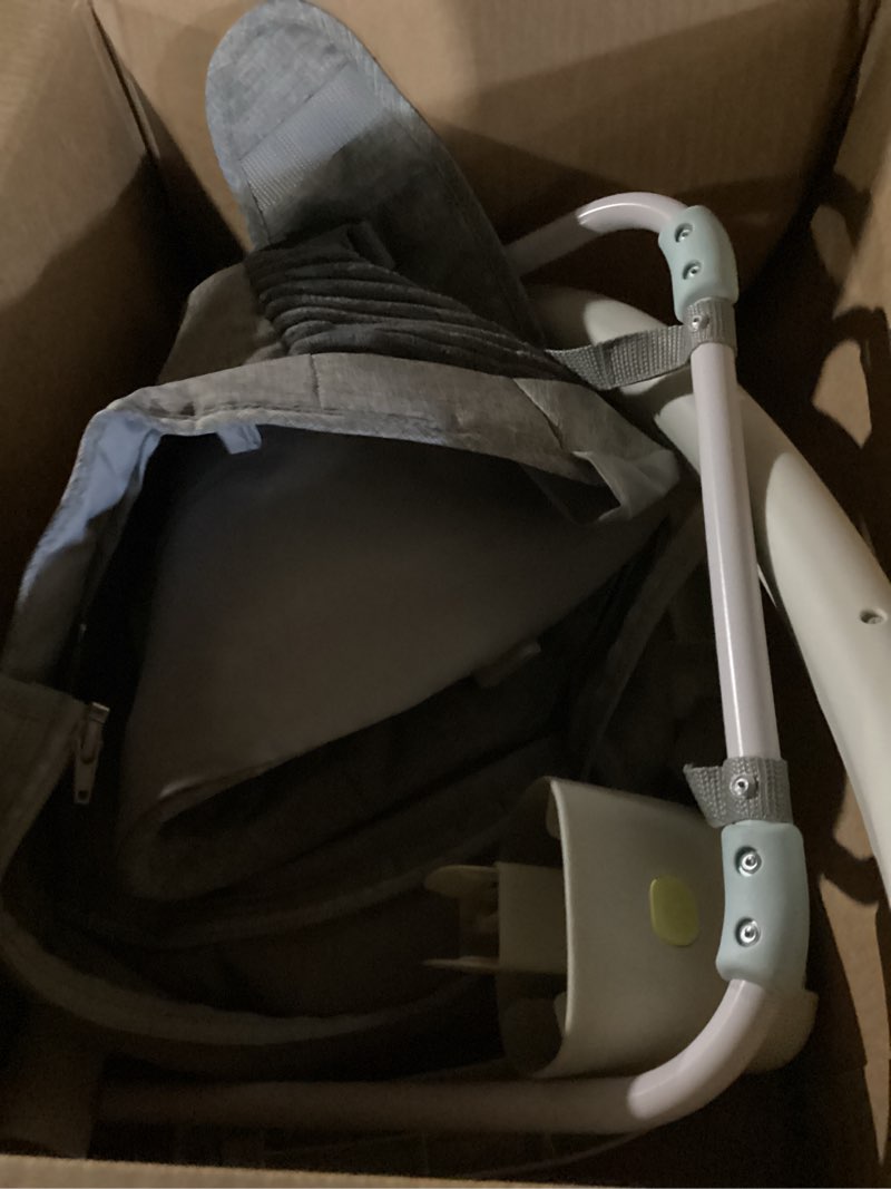 Condition photo showing New/Like New for skip hop baby ergonomic activity floor seat for upright sitting lightweight and travel-friendly silver lining cloud grey age 0+