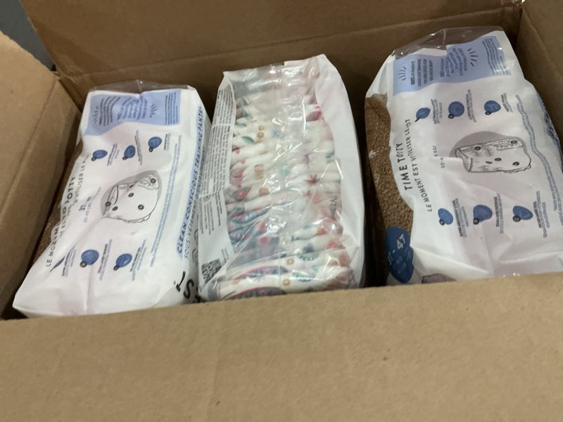 Condition photo showing New/Like New for The Honest Company Clean Conscious Training Pants for Sensitive Skin, Hypoallergenic, Fragrance-Free, Magical Moments Butterfly Kisses, Size 3T/4T (32-40 lbs), 57 Count Magical Moments + Butterfly Kisses Size 3T/4T 57