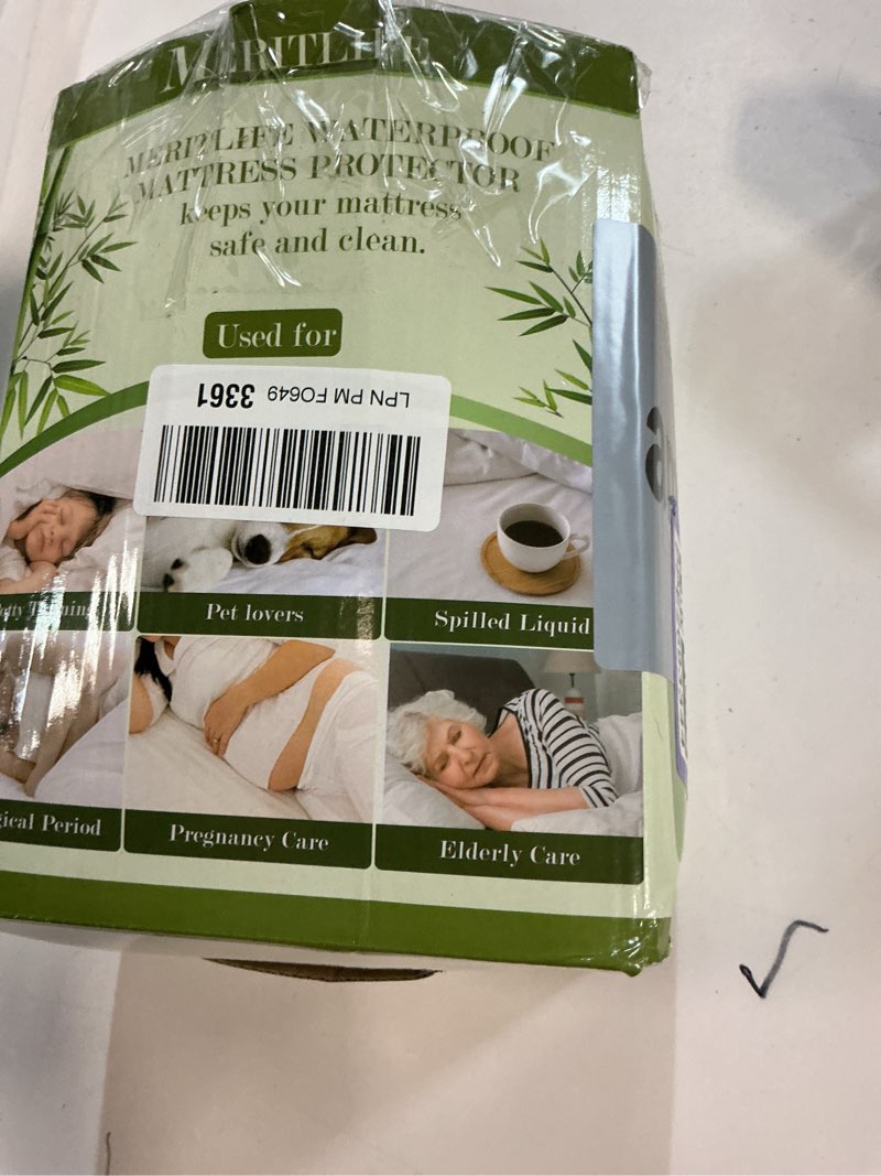 Condition photo showing Good Condition for Premium Waterproof Mattress Protector Queen Size,4D Air Cooling 300GSM Mattress Cover,Breathable All-Round 360° Bed Mattress Pad Noiseless Vinyl Free (White,Queen) White Queen