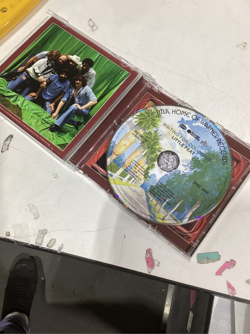 Condition photo showing Good Condition for Waiting for Columbus