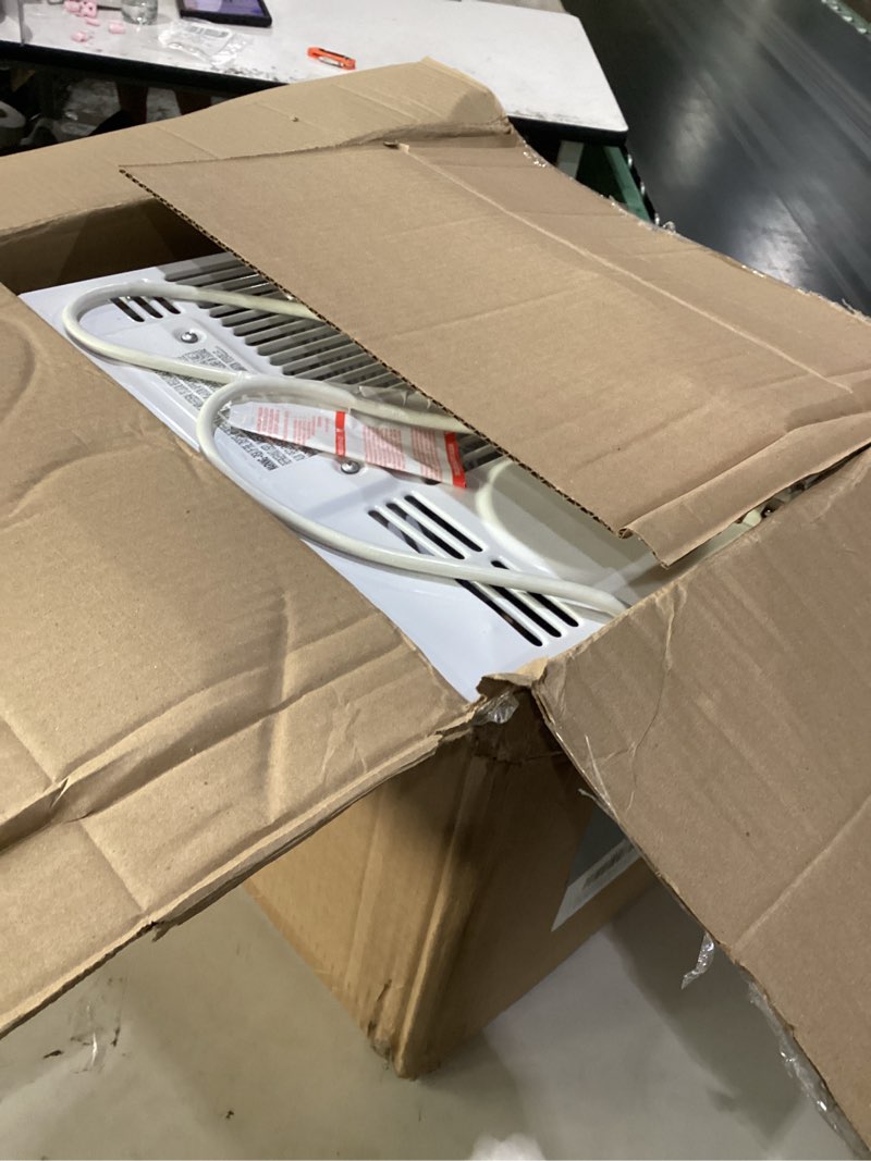 Condition photo showing Good Condition for amazon basics 5000-btu window air conditioner with quiet operation, up to 150 sqf, cool and fan functions, washable filter, adjustable window kit, intuitive mechanical controls, for small room, white white 5000 btu