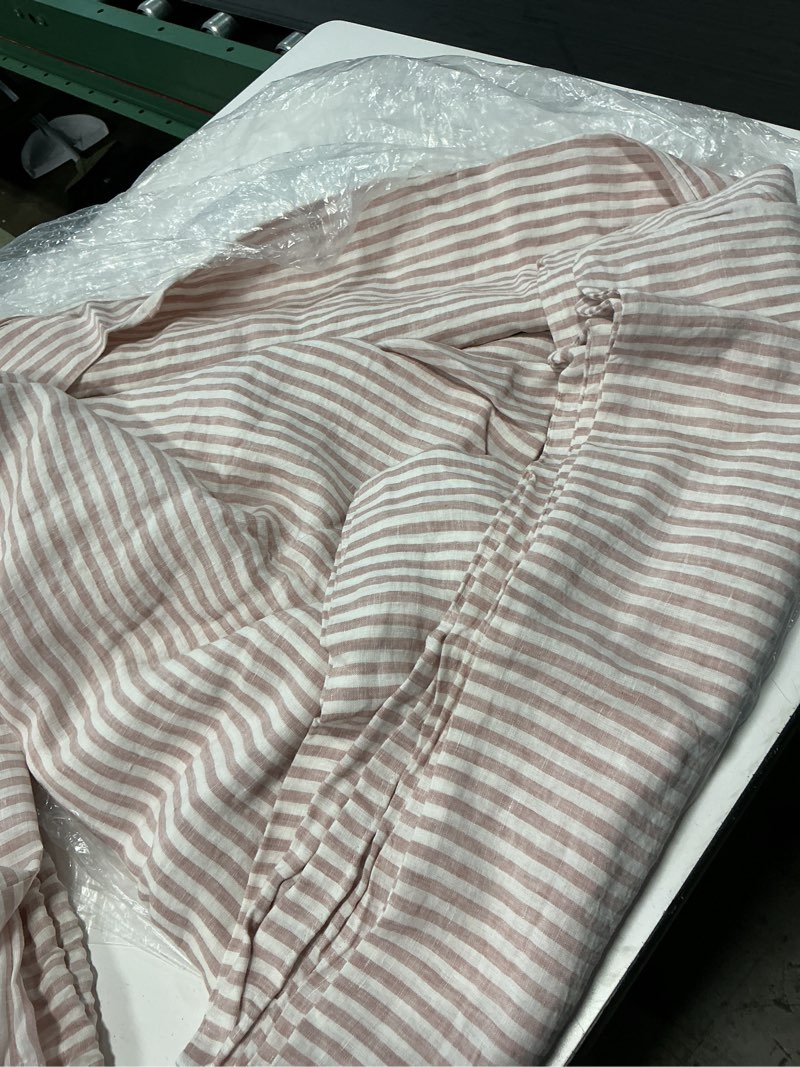 Condition photo showing Good Condition for european linen stripe duvet cover full/queen latte/white stripe
