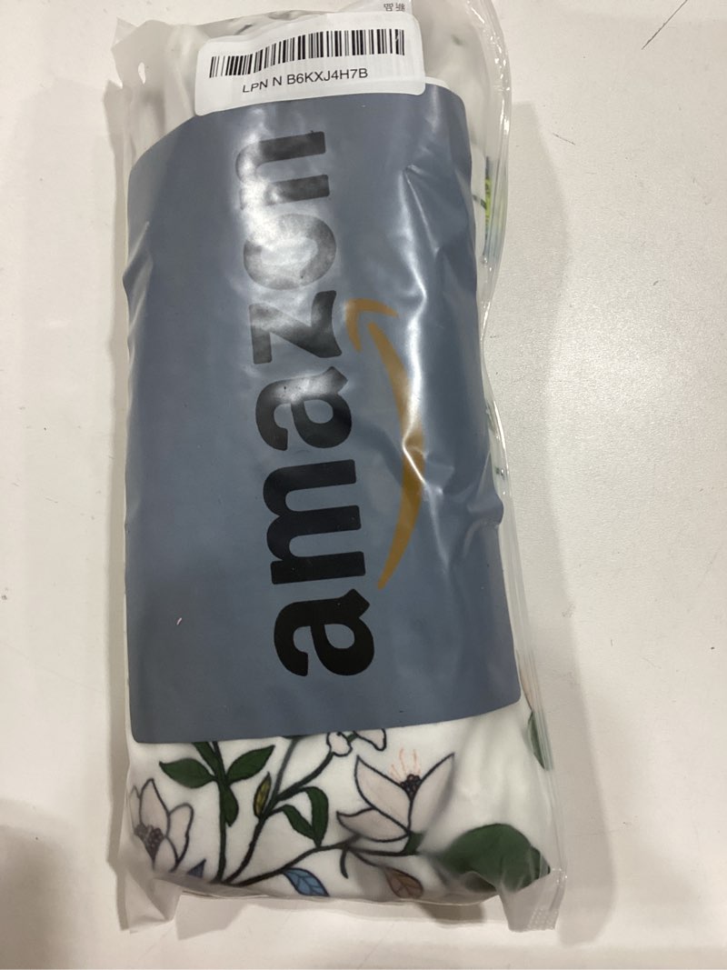 Condition photo showing Good Condition for MUSSEL White Velvet Throw Pillow Covers 20x20 Pack of 2, Vintage Floral Pillow Covers, Mid Century F