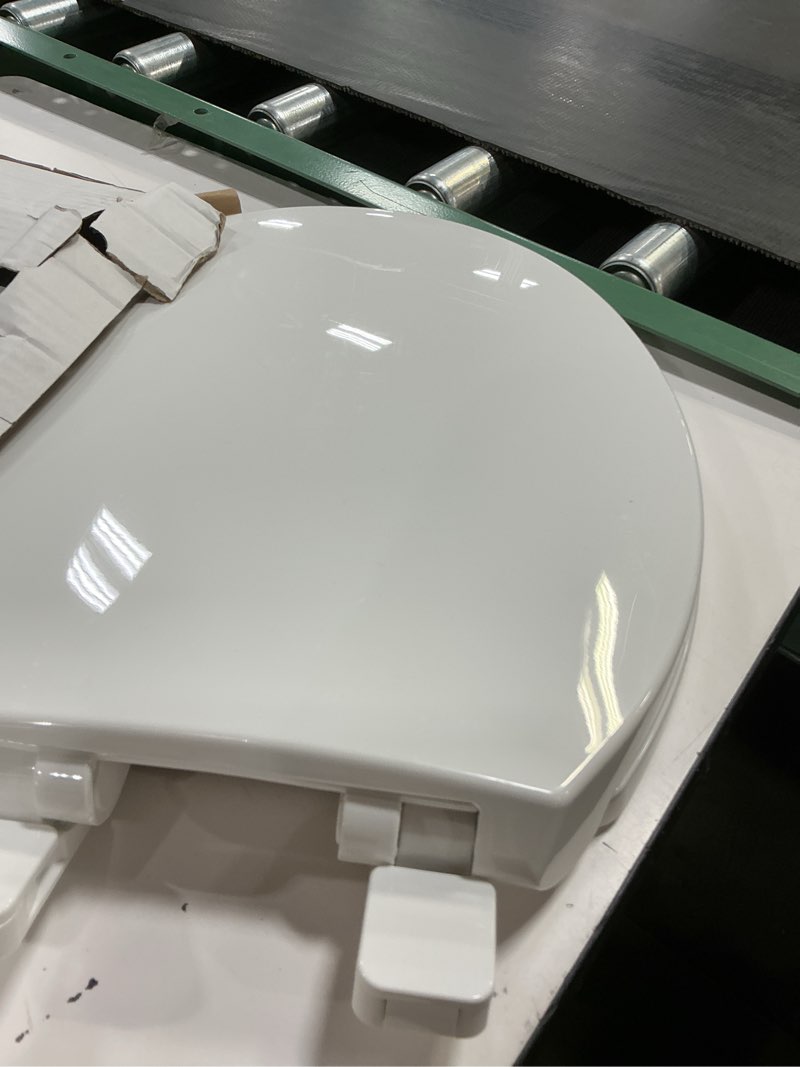 Condition photo showing As Is for Round Toilet Seat, Standard 16.5” Slow/Soft Close Round Toilet Seat for Round Toilets, No-Slam Quiet-Close Lid, Easy-to-Install, White, Durable Never-Loosen Design White Round(Standard)