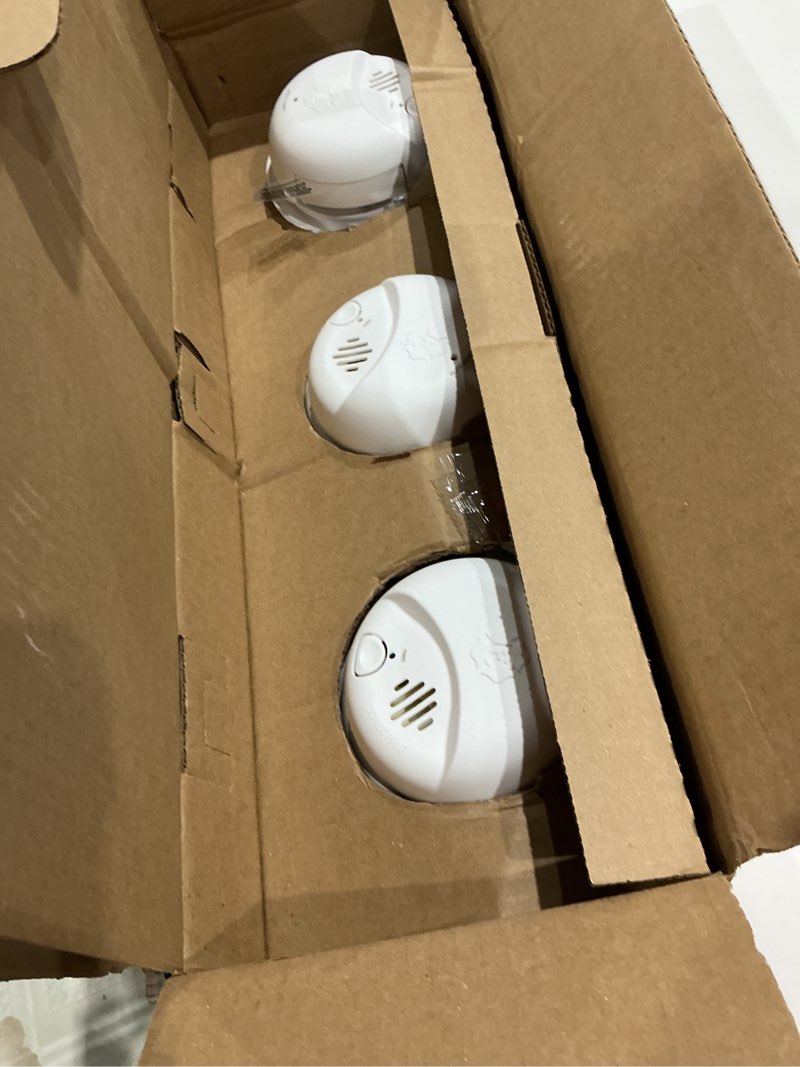 Condition photo showing Good Condition for first alert precision detection battery-operated smoke alarm - smi100 (1046827)