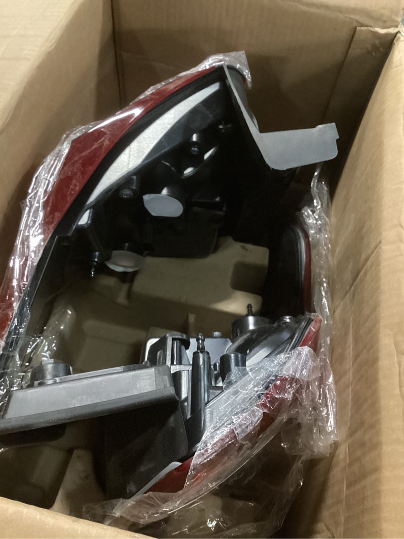 Condition photo showing As Is for dotcom tail lights assembly, fit for ford f150 stepside 1997-2004/fit f250 1997-1999/fit f250 f350 f450 f550 super duty 1999-2007 rear lamps f85z13404ca, f85z13405ca, luces traseras clear & red lens 97-04 ford f150 stepside(red)
