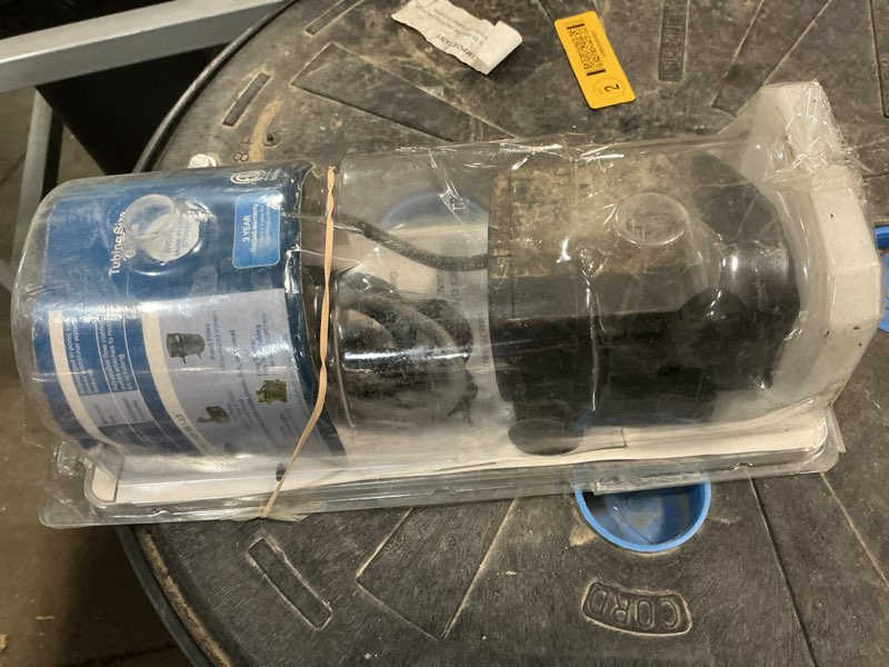 Condition photo showing As Is for smartpond 800-gph submersible pond pump