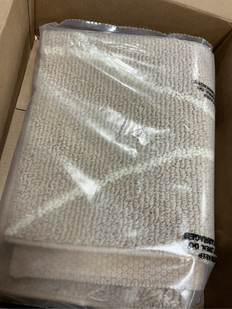 Condition photo showing New/Like New for garland rug grand floral 30 in. x 46 in. tan/ivory area rug– ideal for adding elegance and warmth with a stunning floral pattern, soft and durable construction for living rooms, bedrooms, entryways tan/ivory 2'6" x 3'10" (rectangular)
