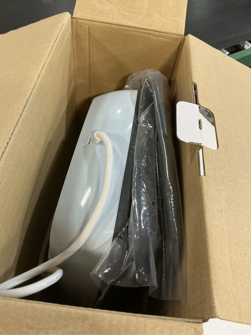 Condition photo showing Good Condition for cricut easypress 3 heat press machine (12 "x 10") with heat press mat (15.5" x 12.5") heat press + mat