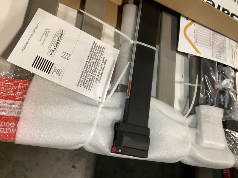 Condition photo showing Good Condition for safety 1st wood-and-metal flat slat gate, grey