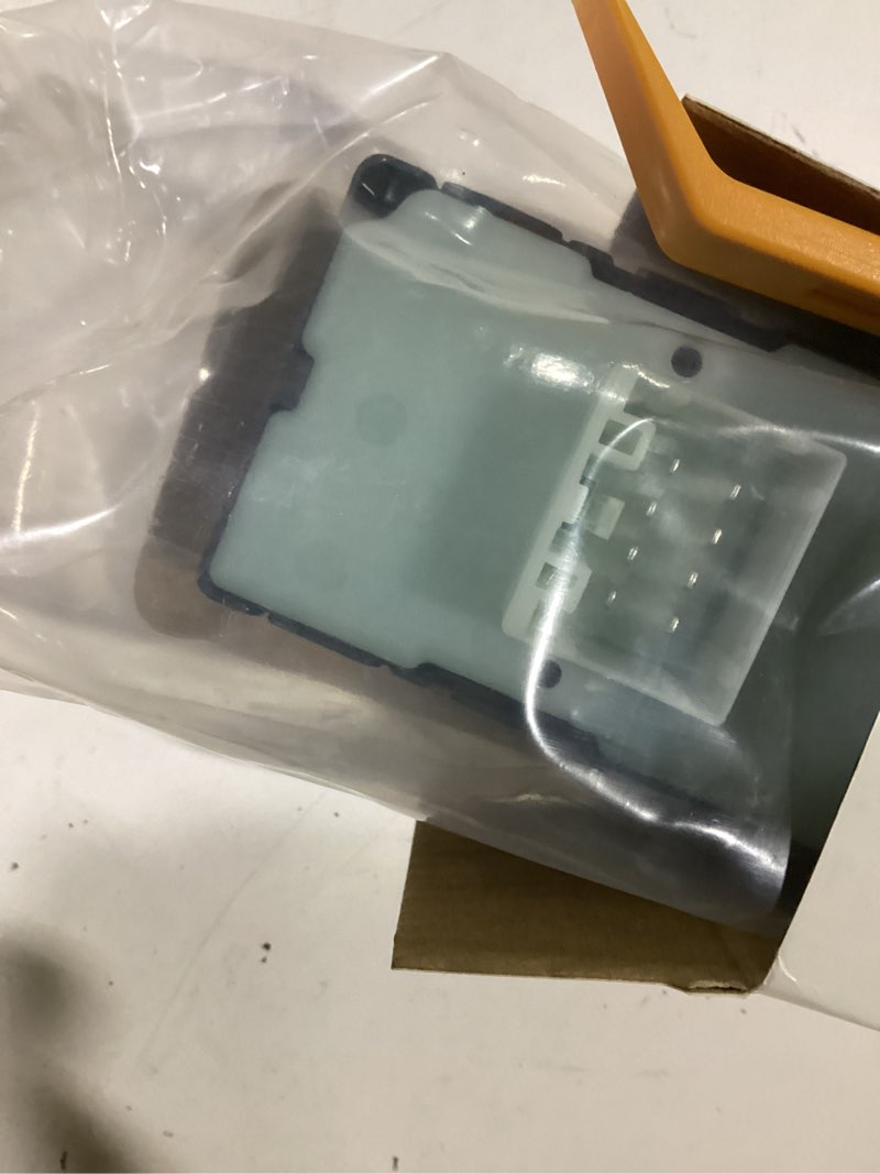 Condition photo showing Good Condition for 6+8 metal pins power window switch fits for 06-10 jeep commander,grand cherokee,chrysler 200/300.07-09 dodge durango/aspen,08-14 avenger.control vidrios master switch.green light.4602781aa