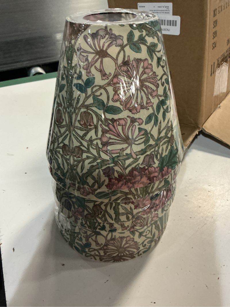 Condition photo showing New/Like New for vihose set of 6 clip-on mini chandelier lamp shades, william morris style vintage botanical chandelier shade for candelabra bulb, 2.95"x5.91"x5.12", classic decorative lampshade(honeysuckle rose)