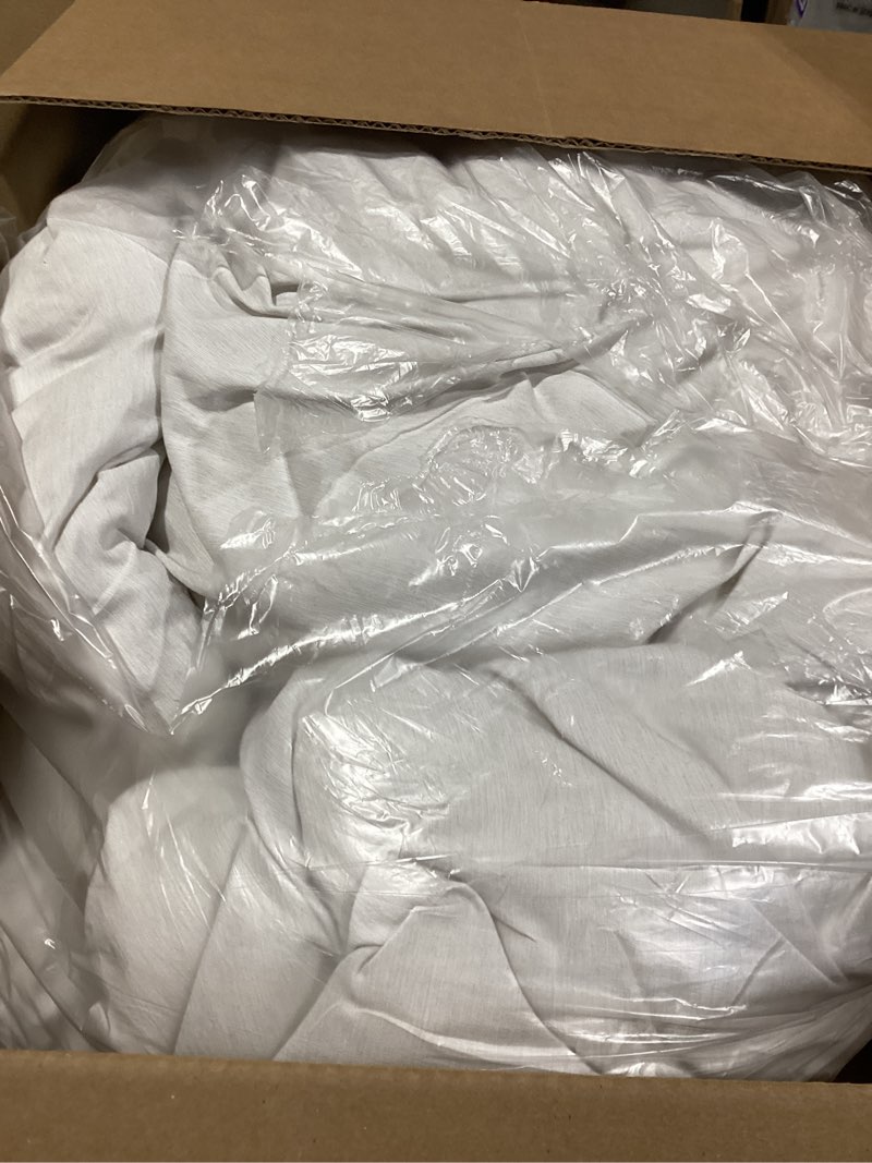 Condition photo showing Good Condition for Twin Flat Sheet Only, 1 Pack White Top Bed Sheets, Soft Breathable Brushed Microfiber Color-Coded Hem Threads, 66x96 Twin White 1