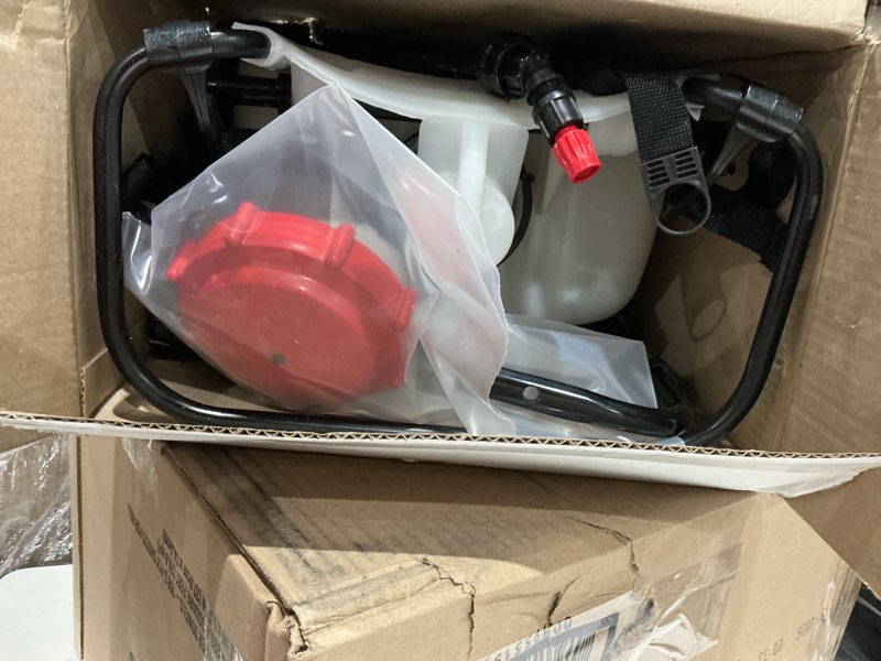 Condition photo showing Good Condition for solo 425 4-gallon piston backpack sprayer, wide pressure range up to 90 psi