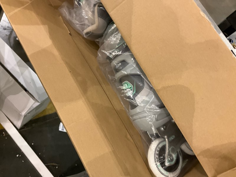 Condition photo showing Good Condition for Roller Derby AERIO Q-60 Women's Inline Skates