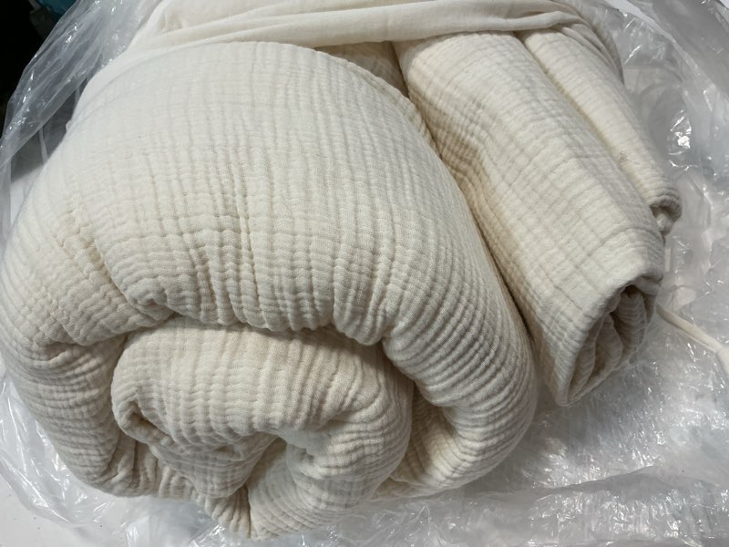 Condition photo showing Good Condition for quince organic cotton gauze duvet cover set of 3, king/cal king, undyed