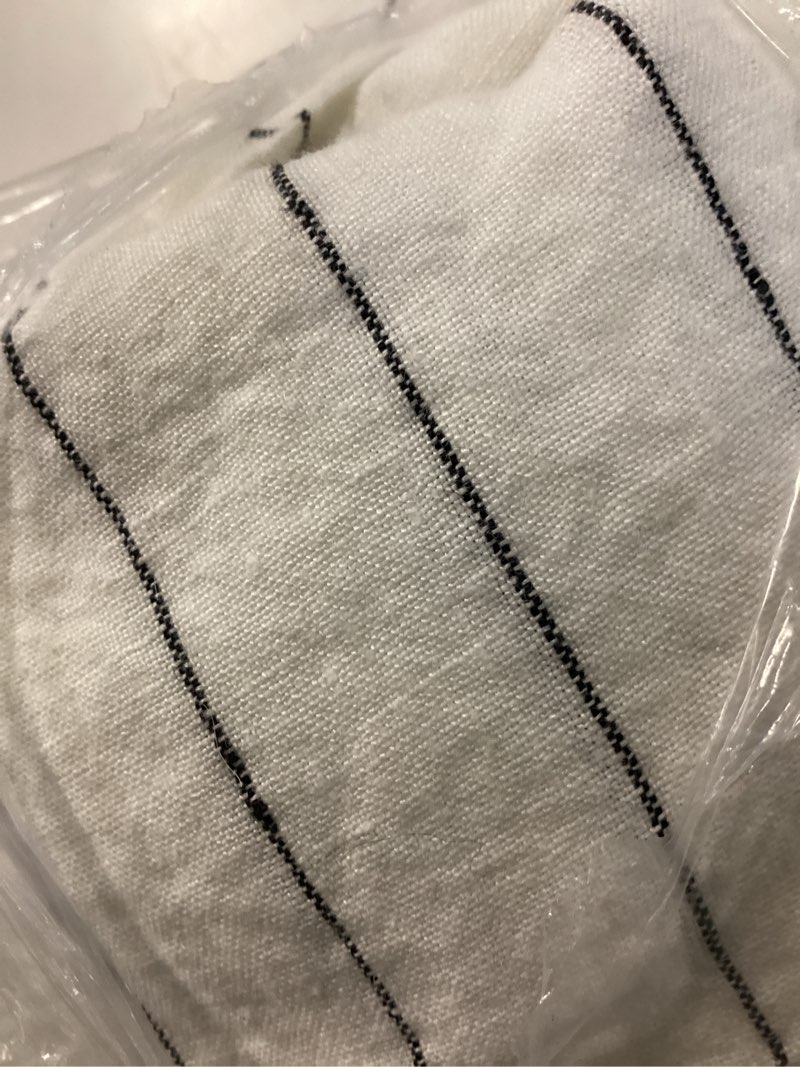 Condition photo showing Good Condition for european linen sheet set, king, pencil stripe